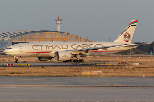 Etihad Airways Boeing 777F A6-DDA at Frankfurt am Main International Airport (EDDF/FRA) Etihad Airways Boeing 777F A6-DDA at Frankfurt am Main International Airport (EDDF/FRA)