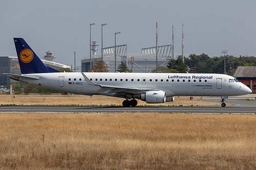 Lufthansa CityLine Embraer ERJ-190 D-AECC at Frankfurt am Main International Airport (EDDF/FRA) Lufthansa CityLine Embraer ERJ-190 D-AECC at Frankfurt am Main International Airport (EDDF/FRA)