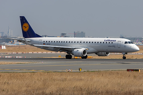 Lufthansa CityLine Embraer ERJ-190 D-AECH at Frankfurt am Main International Airport (EDDF/FRA) Lufthansa CityLine Embraer ERJ-190 D-AECH at Frankfurt am Main International Airport (EDDF/FRA)