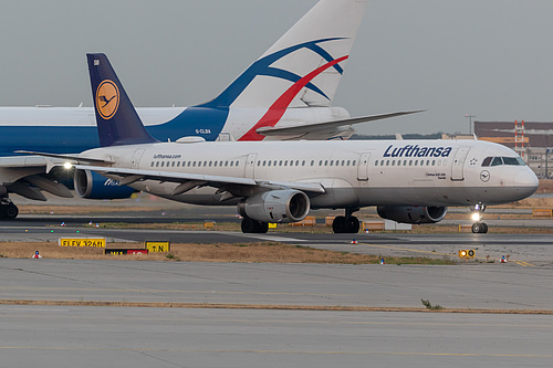 Lufthansa Airbus A321-200 D-AISB at Frankfurt am Main International Airport (EDDF/FRA)