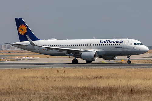 Lufthansa Airbus A320-200 D-AIUE at Frankfurt am Main International Airport (EDDF/FRA)