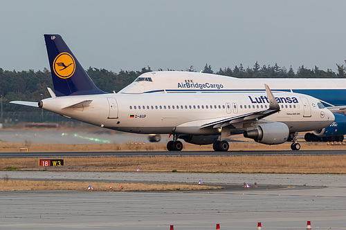 Lufthansa Airbus A320-200 D-AIUP at Frankfurt am Main International Airport (EDDF/FRA)