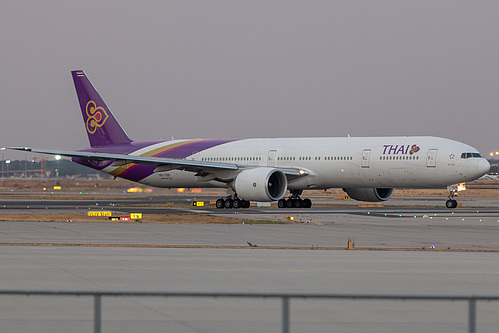 Thai Airways Boeing 777-300ER HS-TKK at Frankfurt am Main International Airport (EDDF/FRA) Thai Airways Boeing 777-300ER HS-TKK at Frankfurt am Main International Airport (EDDF/FRA)
