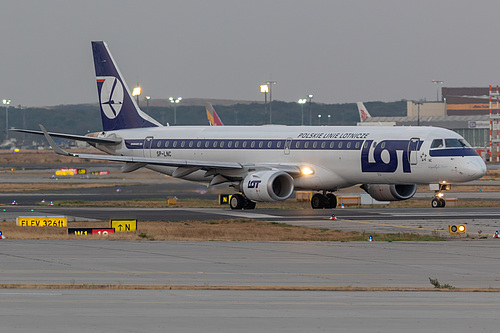 LOT Polish Airlines Embraer ERJ-195 SP-LNC at Frankfurt am Main International Airport (EDDF/FRA)