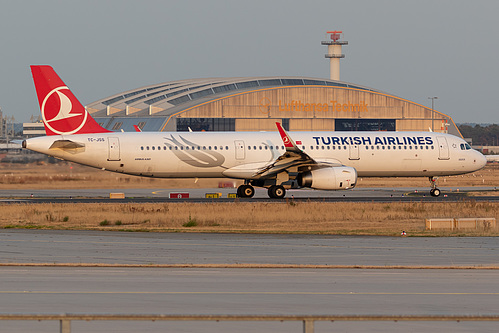 Turkish Airlines Airbus A321-200 TC-JSS at Frankfurt am Main International Airport (EDDF/FRA) Turkish Airlines Airbus A321-200 TC-JSS at Frankfurt am Main International Airport (EDDF/FRA)