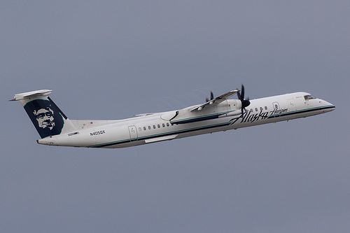 Horizon Air DHC Dash-8-400 N405QX at Portland International Airport (KPDX/PDX)