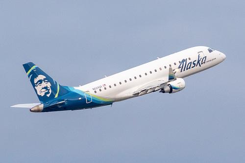 Horizon Air Embraer ERJ-175 N624QX at Portland International Airport (KPDX/PDX)