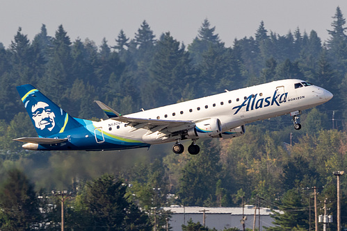 Horizon Air Embraer ERJ-175 N630QX at Portland International Airport (KPDX/PDX) Horizon Air Embraer ERJ-175 N630QX at Portland International Airport (KPDX/PDX)