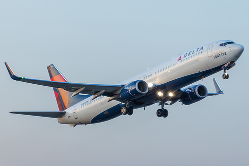 Delta Air Lines Boeing 737-900ER N809DN at Portland International Airport (KPDX/PDX) Delta Air Lines Boeing 737-900ER N809DN at Portland International Airport (KPDX/PDX)
