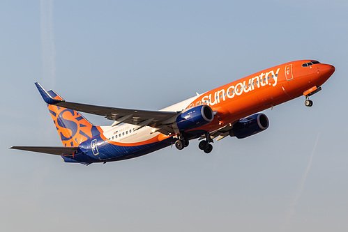 Sun Country Airlines Boeing 737-800 N832SY at Portland International Airport (KPDX/PDX)