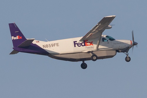 FedEx Cessna 208B Super Cargomaster N859FE at Portland International Airport (KPDX/PDX)