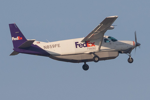 FedEx Cessna 208B Super Cargomaster N859FE at Portland International Airport (KPDX/PDX) FedEx Cessna 208B Super Cargomaster N859FE at Portland International Airport (KPDX/PDX)