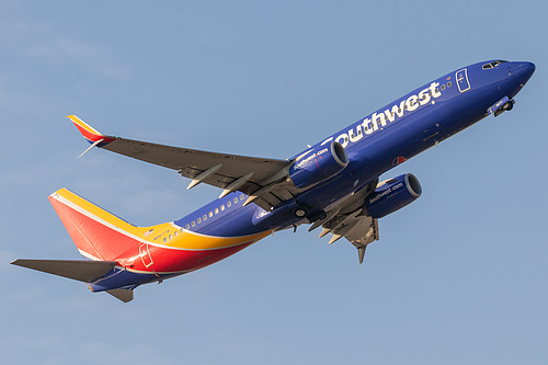 Southwest Airlines Boeing 737-800 N8677A at Portland International Airport (KPDX/PDX)