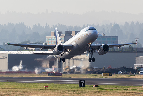 United Airlines Airbus A320-200 N458UA at Portland International Airport (KPDX/PDX)