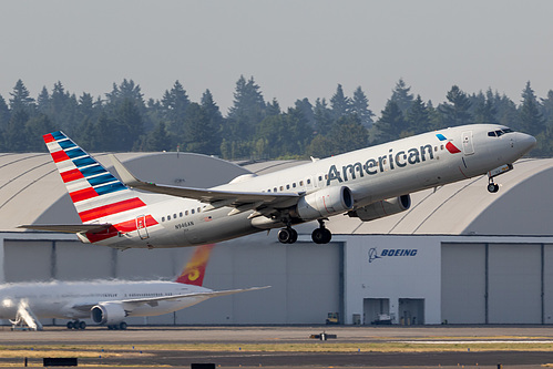 American Airlines Boeing 737-800 N946AN at Portland International Airport (KPDX/PDX)