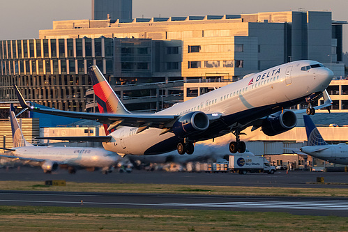 Delta Air Lines Boeing 737-900ER N866DN at Portland International Airport (KPDX/PDX)